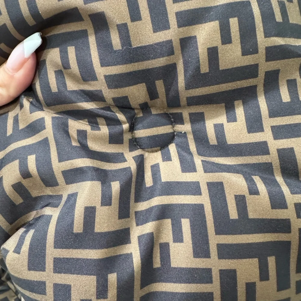 Authentic Fendi Monogram Pet Bed - Picture 14 of 14